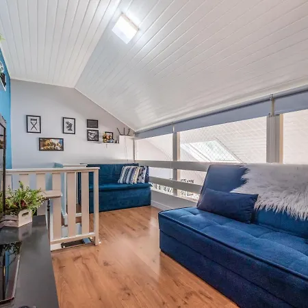 Ótima LOCALIZAÇÃO LAGONegro 500m - com LAREIRA - 02 Quartos para FAMILIA em CONDOMINIO em meio a natureza com GARAGEM e portaria 24h - PETFRIENDLY Gramado Exterior foto