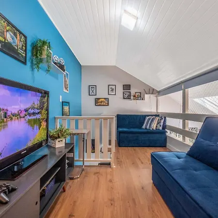 Ótima LOCALIZAÇÃO LAGONegro 500m - com LAREIRA - 02 Quartos para FAMILIA em CONDOMINIO em meio a natureza com GARAGEM e portaria 24h - PETFRIENDLY Gramado Exterior foto